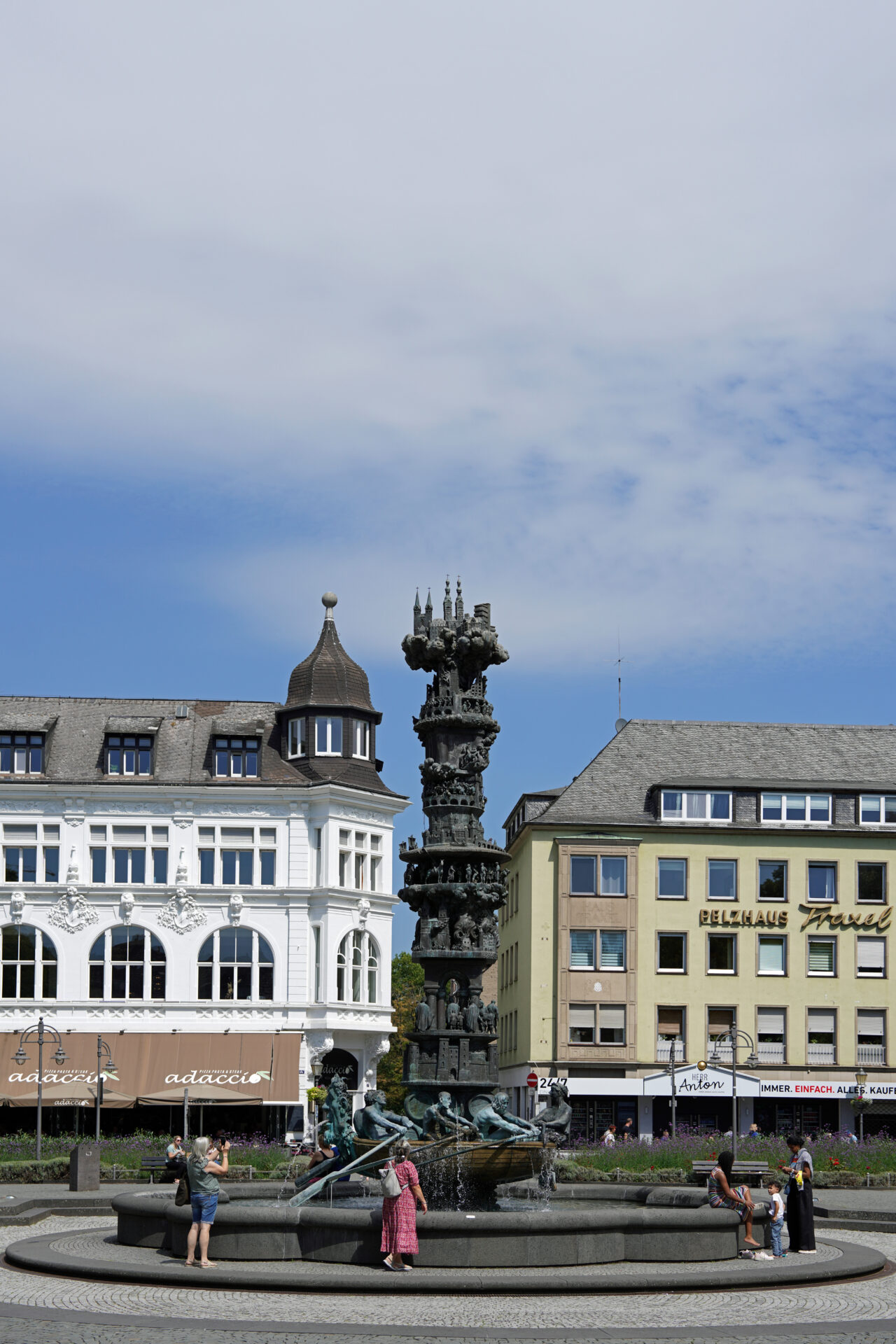 Die Historensäule auf dem Görresplatz in Koblenz