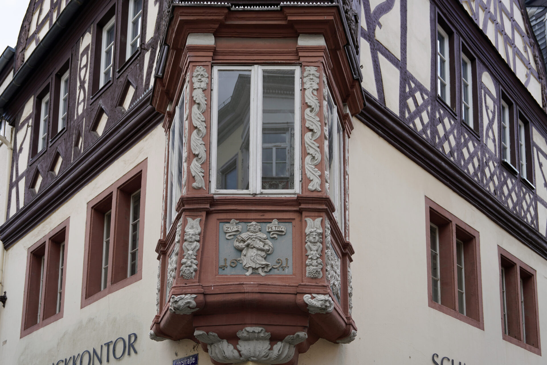 Die Kreuzung Altengraben und Marktstraße hat vier Türme zu bieten