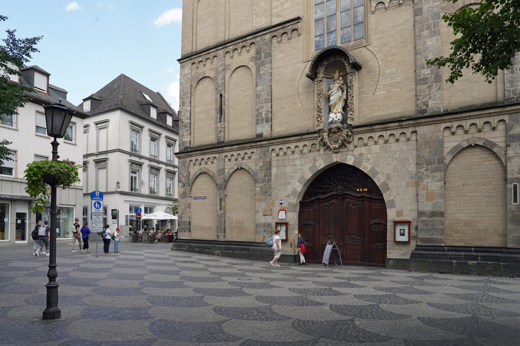 Die Liebfrauenkirche in Koblenz an Rhein und Mosel