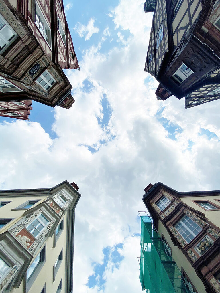 Die Kreuzung Altengraben mit Marktstraße in Koblenz bietet vier Türme, fotografiert von Ralph Dresel