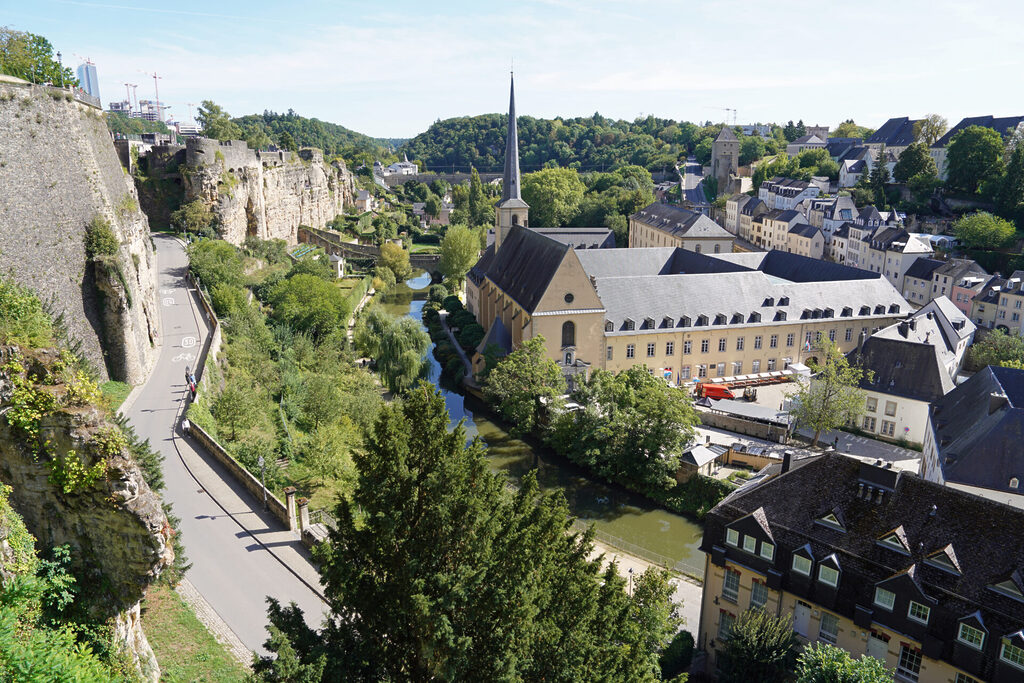 Luxemburg (Stadt) ist die kleine und faszinierende Hauptstadt des gleichnamigen Landes mit vielen tollen Sehenswürdigkeiten