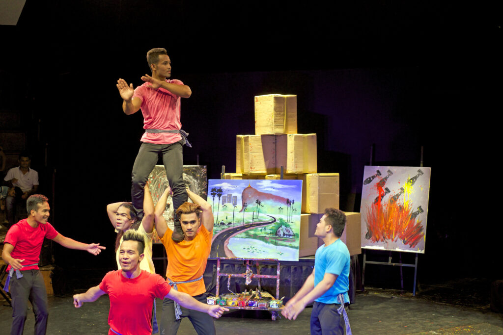 Phare, the Cambodian Circus, ist ein Zirkus ohne Tiere mit viel Kunst, Malerei und Artistik in Siem Reap in Kambodscha und unbedingt einen Besuch wert.