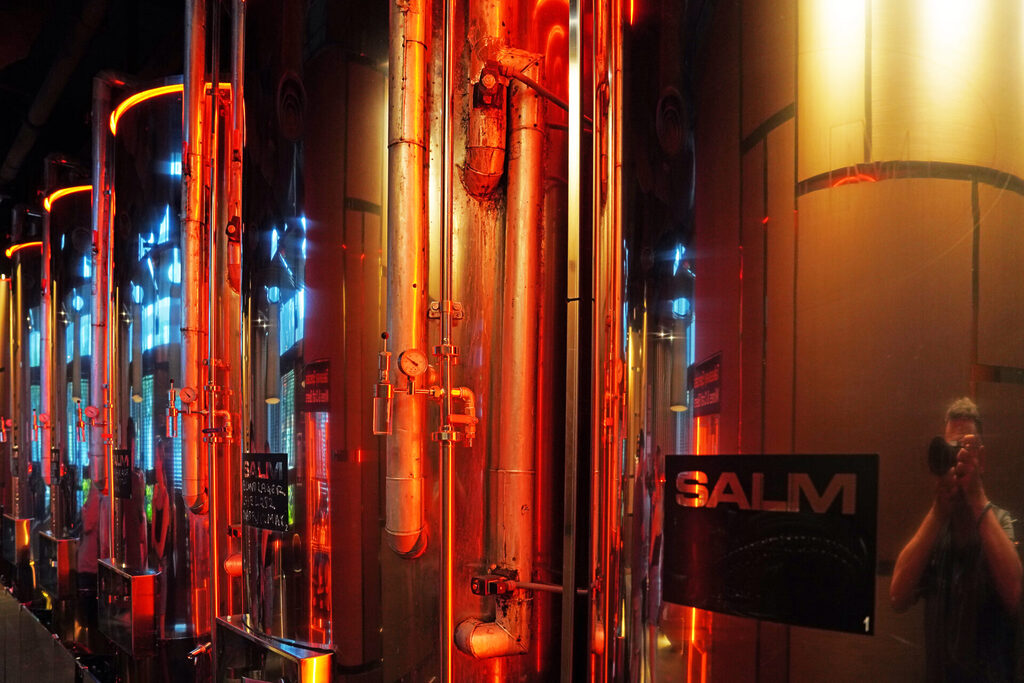 Die kleine, aber in einem Gebäude höchste gelegene Brauerei, befindet sich im Level 33 in Singapur