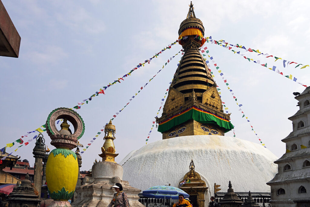 Der Affentempel Swayambunath in Kathmandu in Nepal.