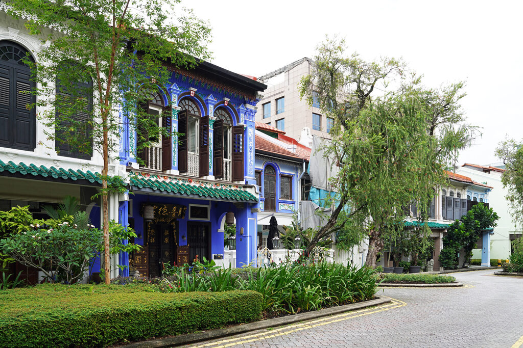 Die charmante Emerald Hill Road in Singapur ist eine Seitenstraße der berühmten Einkaufsstraße Orchard Road