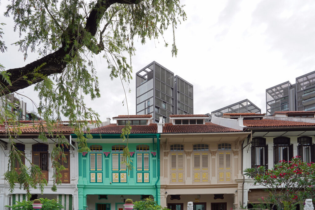 Die charmante Emerald Hill Road in Singapur ist eine Seitenstraße der berühmten Einkaufsstraße Orchard Road