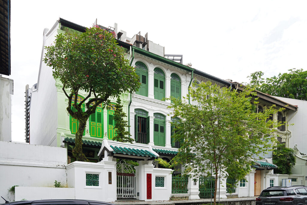 Die charmante Emerald Hill Road in Singapur ist eine Seitenstraße der berühmten Einkaufsstraße Orchard Road