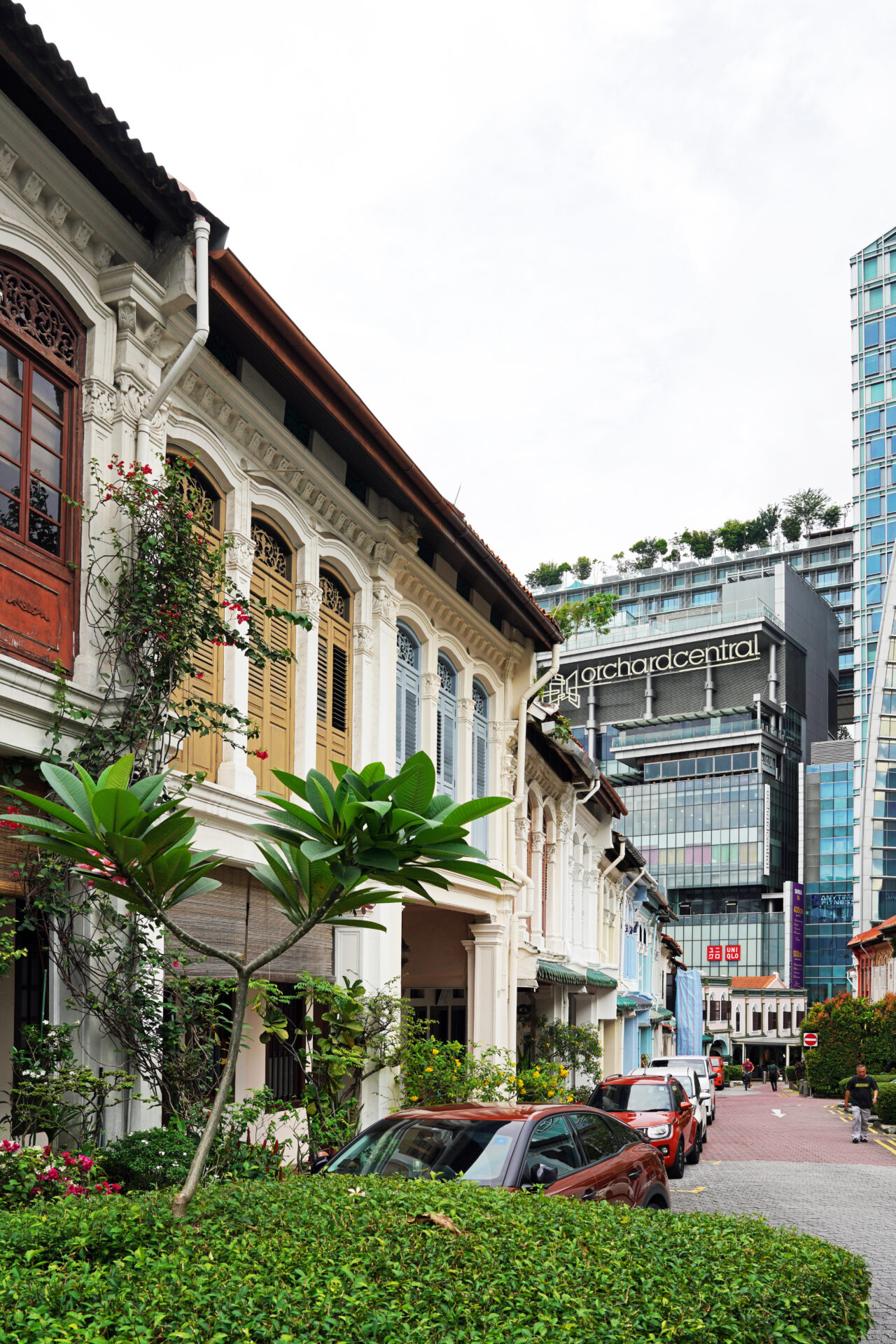 Die charmante Emerald Hill Road in Singapur ist eine Seitenstraße der berühmten Einkaufsstraße Orchard Road