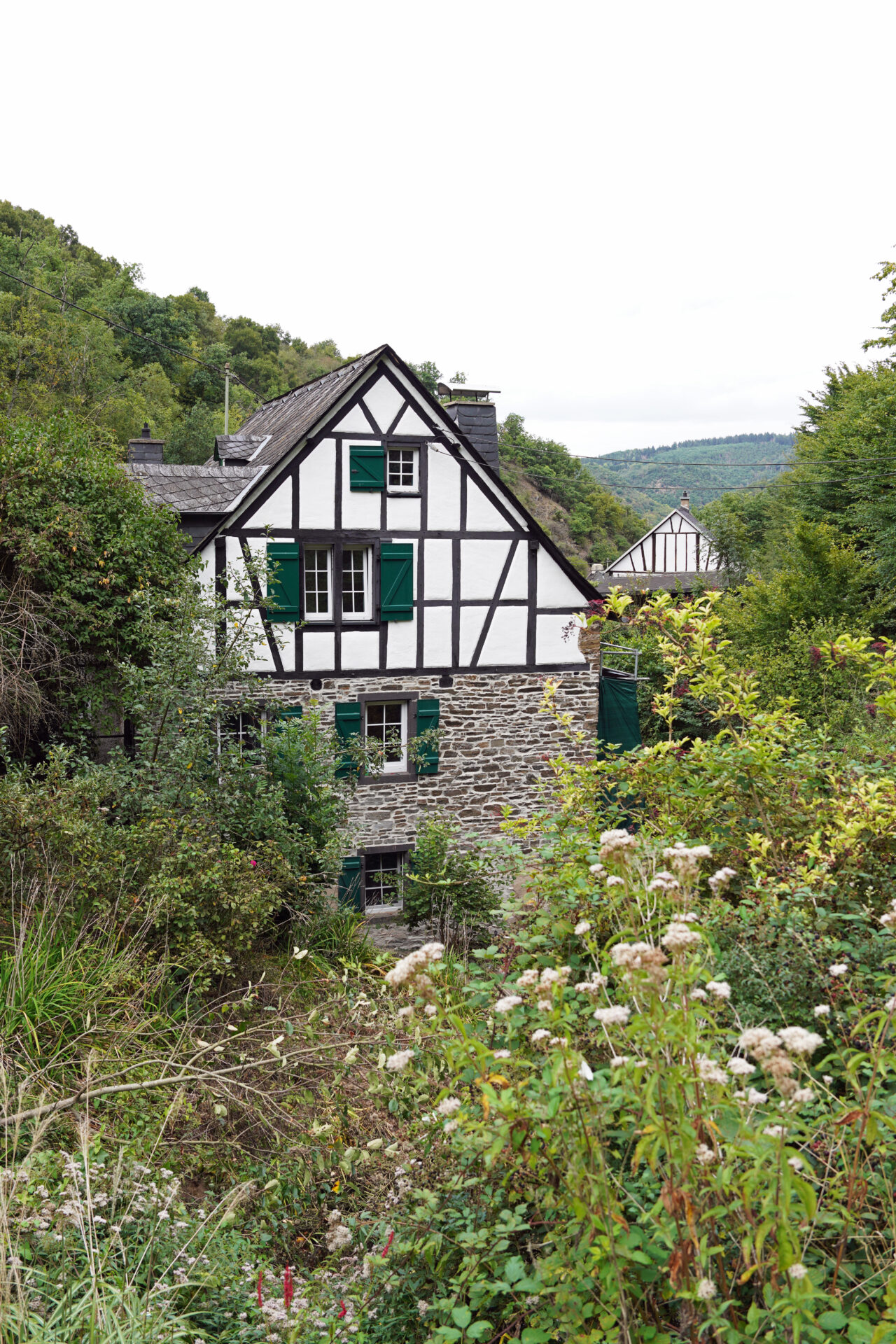 Das Tal der 13 Mühlen bei Kattenes an der Mosel