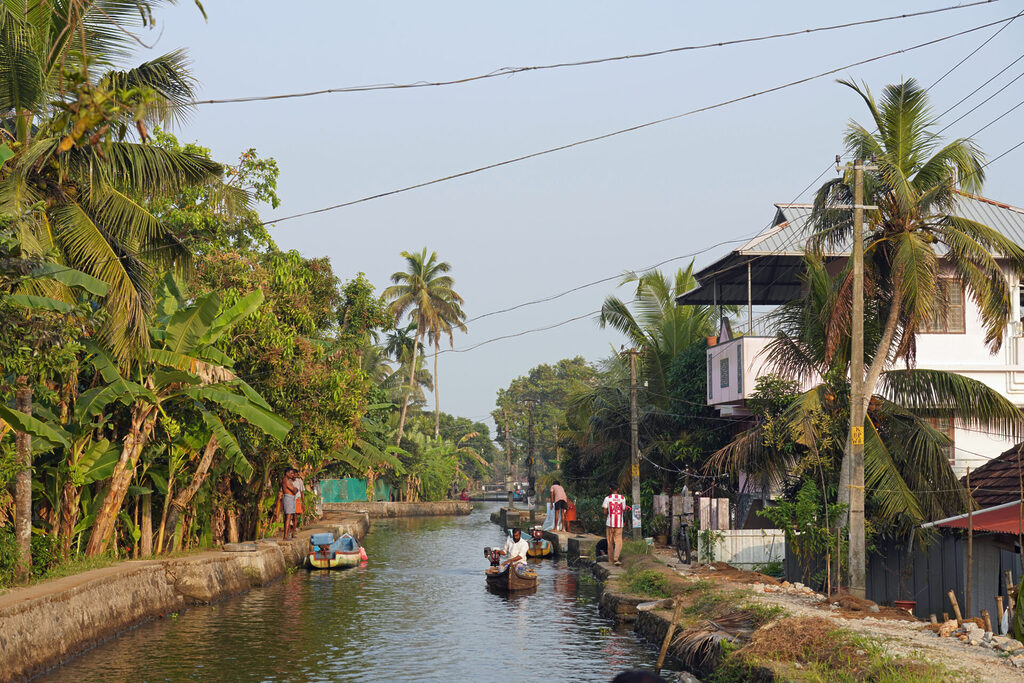Der Weg ist das Ziel in den Backwaters in Kerala