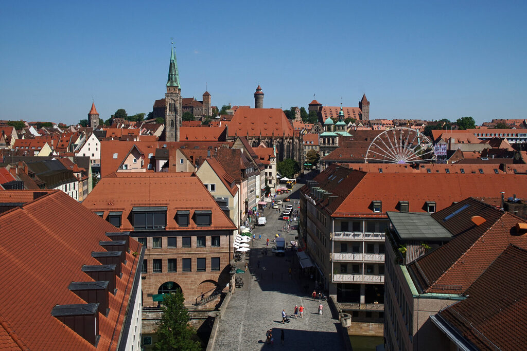 Blick über die Nürnberger Altstadt zur Kaiserburg.