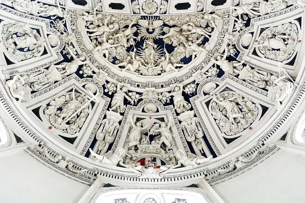 Im Dom von Trier, Deutschlands &auml;ltester Stadt