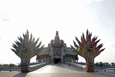 Der Elefantentempel in Dan Khun Thot in Thailand