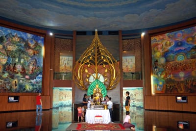 Der Elefantentempel in Dan Khun Thot in Thailand