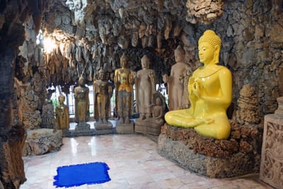 Der Höhlentempel Wat Payat in Nakhon Ratchasima oder auch Korat im Isaan in Thailand